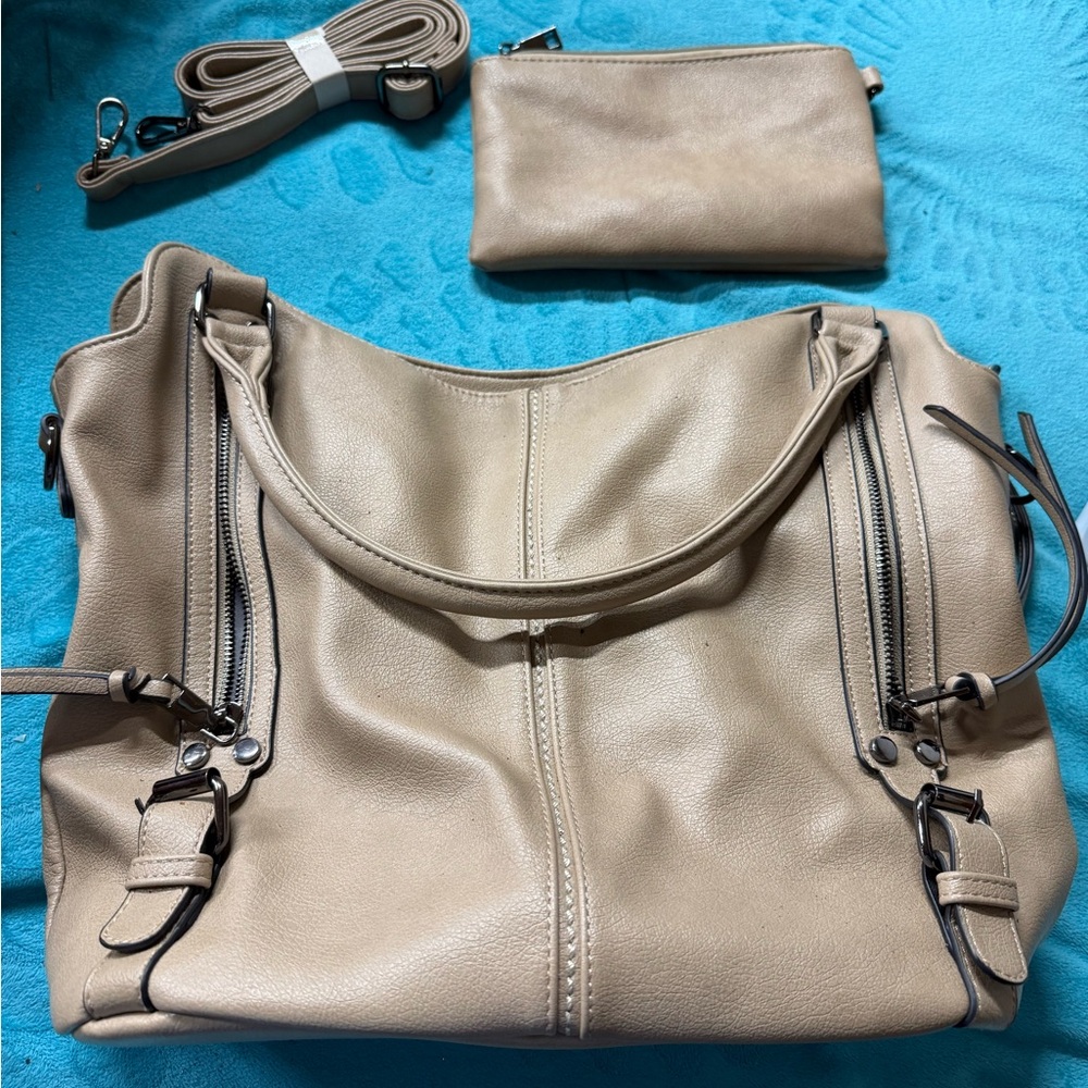 Chic Tan Shoulder Bag Set for Women